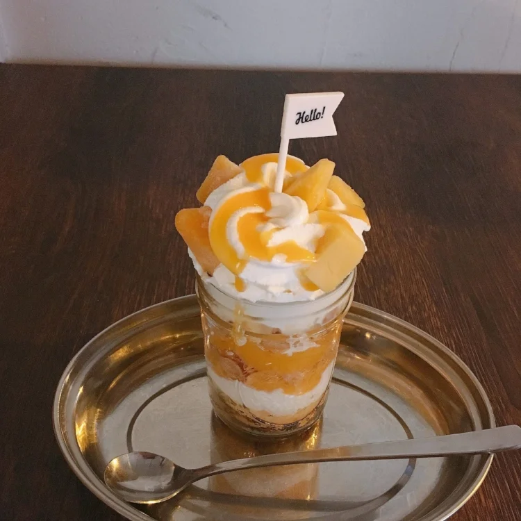 Café Enzo's Mango Jar Cake