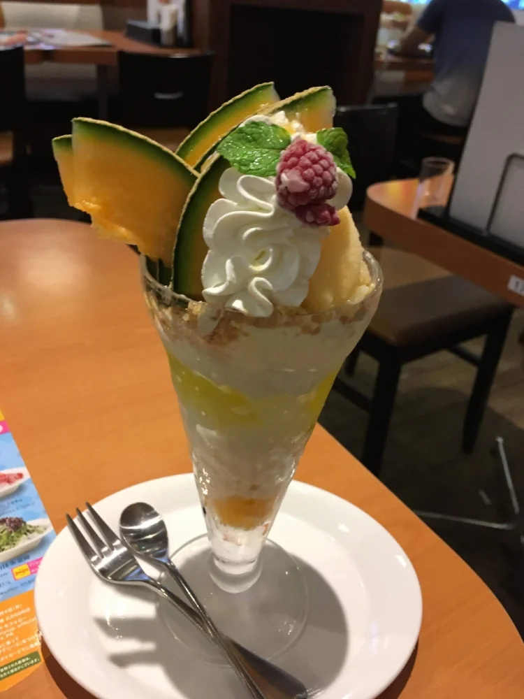 Senbikiya Melon Pafe